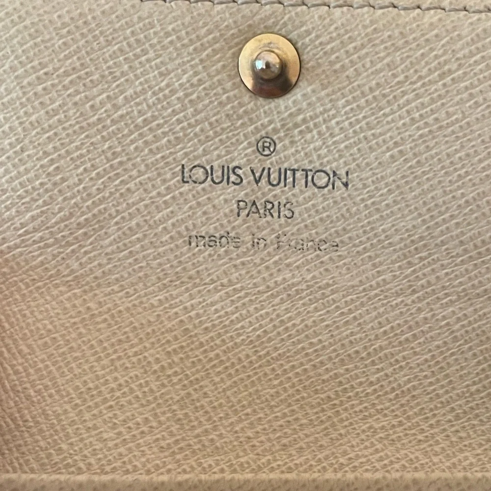 ‼️SOLD on Ⓜ️‼️Flash Sale 🎉Authentic Louis Vuitton Damier Azur Ring Keyholder - Picture 15 of 15
